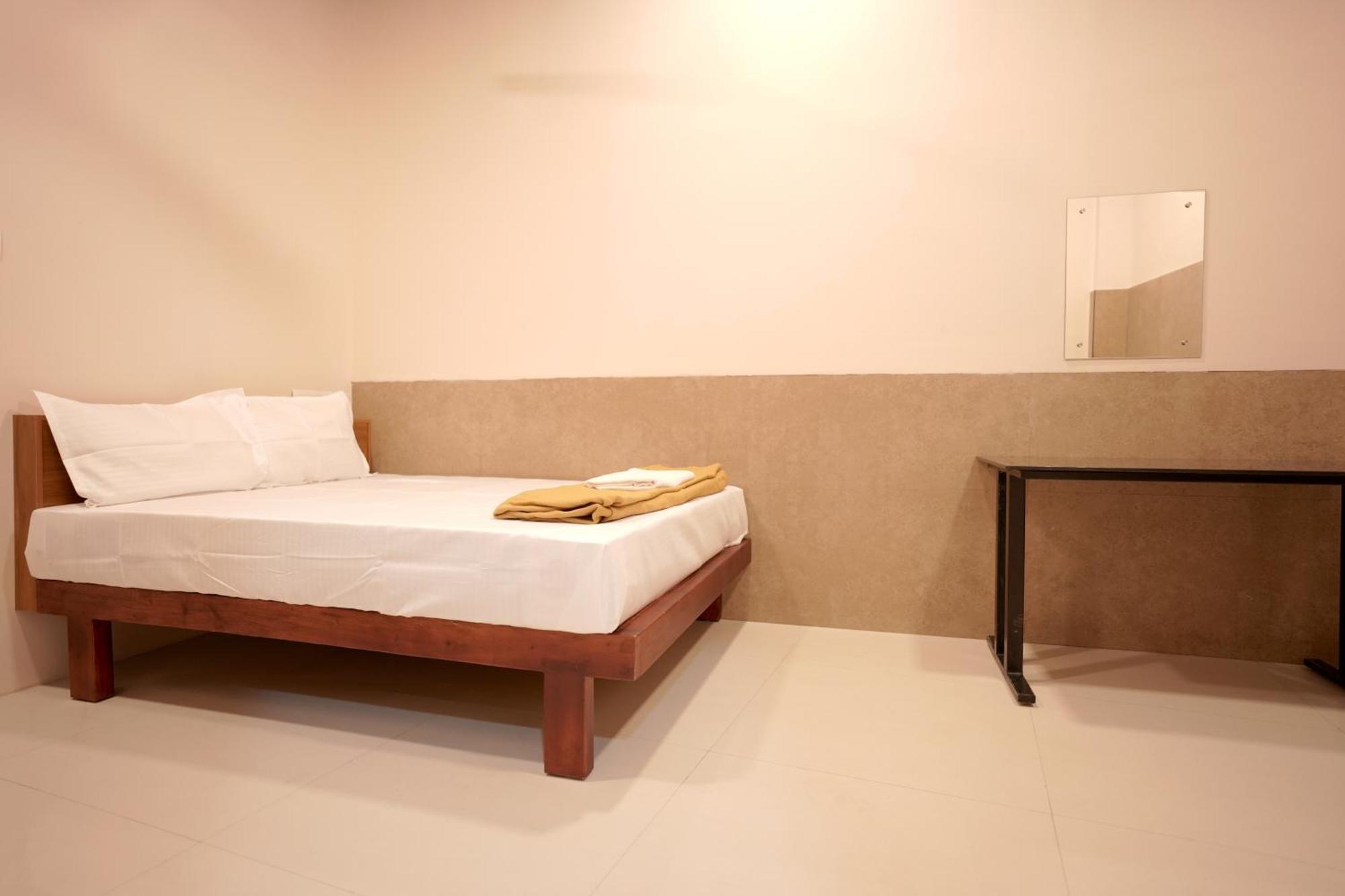 Reach Residency Hotell Kochi Exteriör bild